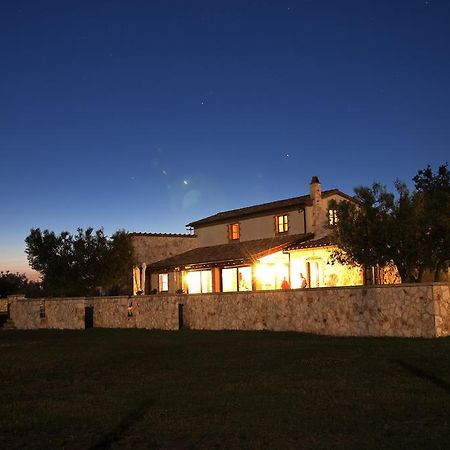 Agriturismo Lupo Cerrino Tarquinia Bagian luar foto