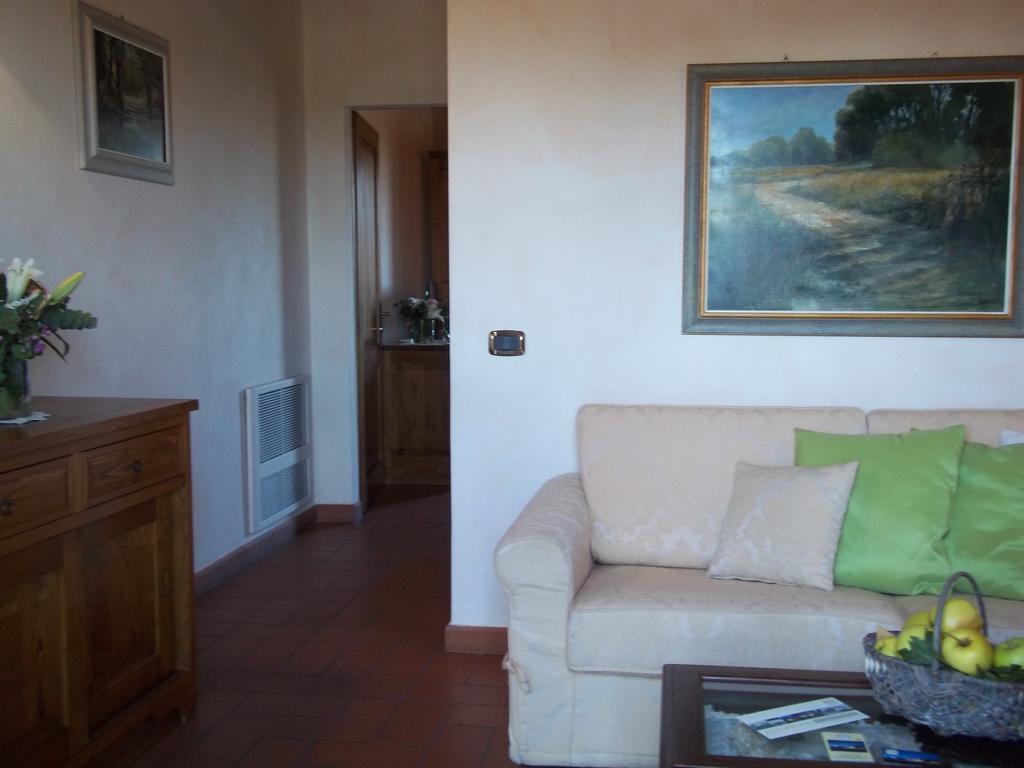 Agriturismo Lupo Cerrino Tarquinia Ruang foto