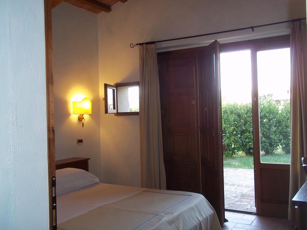 Agriturismo Lupo Cerrino Tarquinia Ruang foto