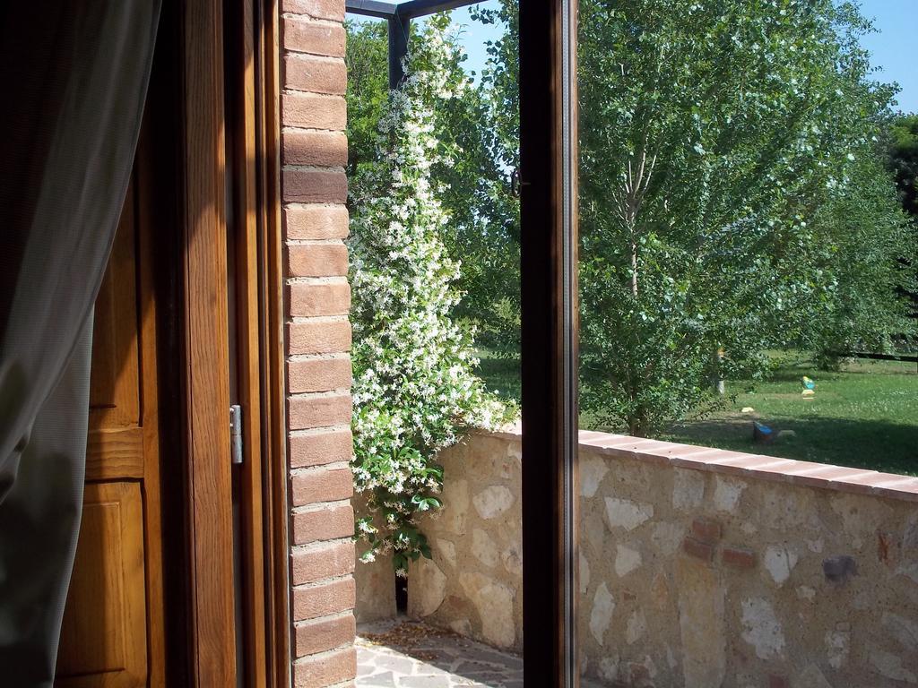 Agriturismo Lupo Cerrino Tarquinia Ruang foto