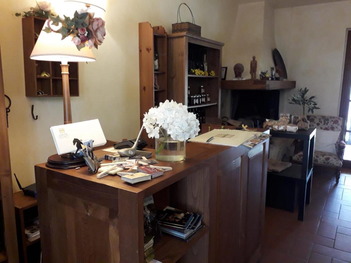 Agriturismo Lupo Cerrino Tarquinia Bagian luar foto
