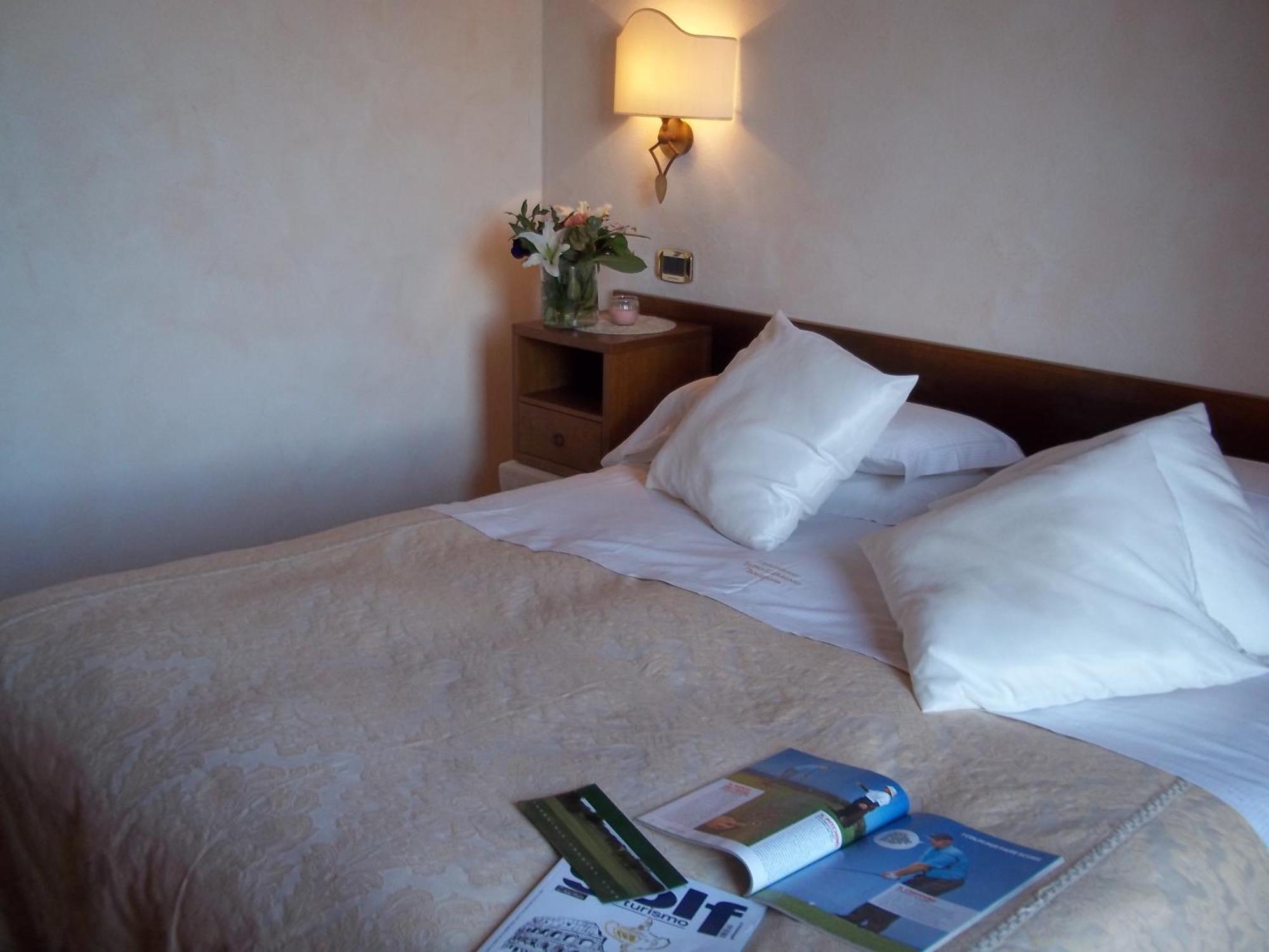 Agriturismo Lupo Cerrino Tarquinia Ruang foto