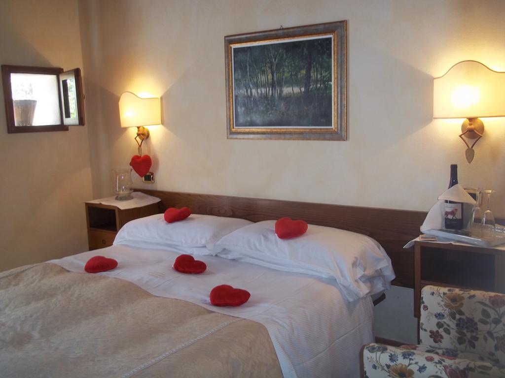 Agriturismo Lupo Cerrino Tarquinia Bagian luar foto